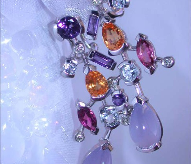 Aparte Multicolor Edelstein Ohrgehänge mit Brillanten