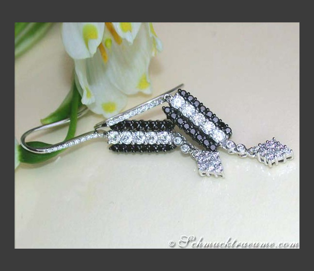 Ohrhänger mit schwarzen Diamanten