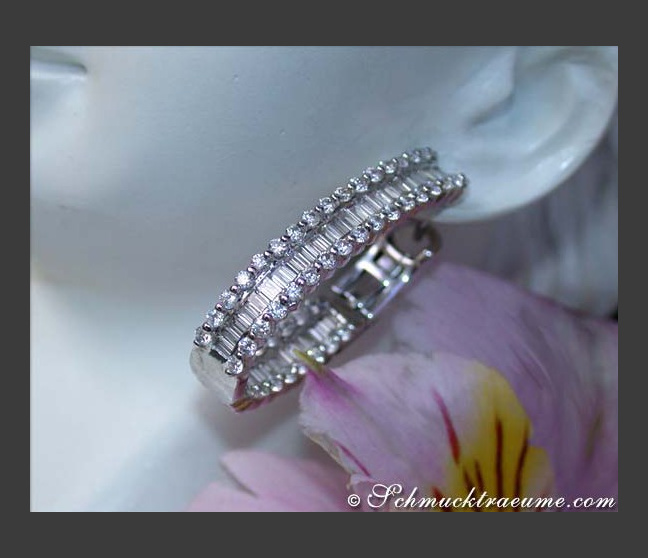 Creolen mit Baguette Diamanten