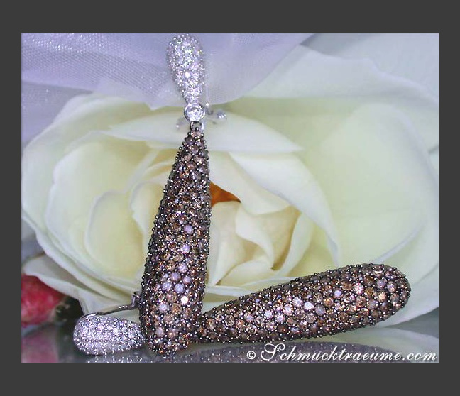 Prächtige Ohrringe mit braunen Diamanten