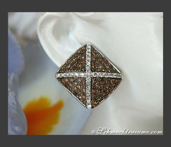Ohrstecker mit braunen Diamanten