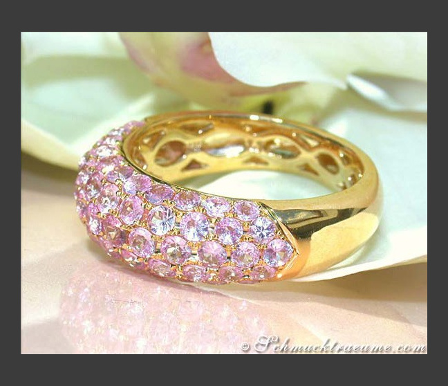 Rosa Saphir Pavé Ring in Gelbgold 585