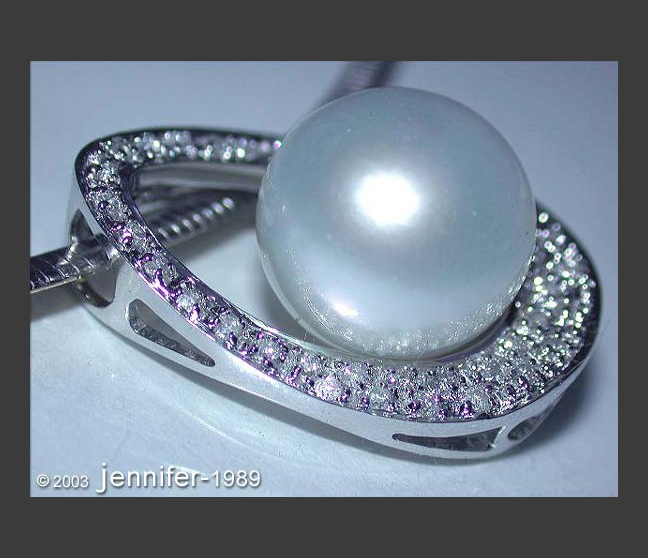 Attraktiver Südseeperle Anhänger im Mikimoto Design