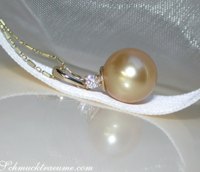 Goldene Südseeperle Anhänger mit Kette