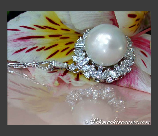 Südseperle Anhänger mit Brillanten und Diamanten