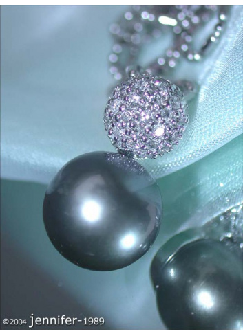 Pretty Tahitian Pearl Pendant with Diamond Pavé Ball
