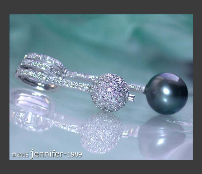 Tahitiperle Anhänger mit Brillanten Pavé Kugel