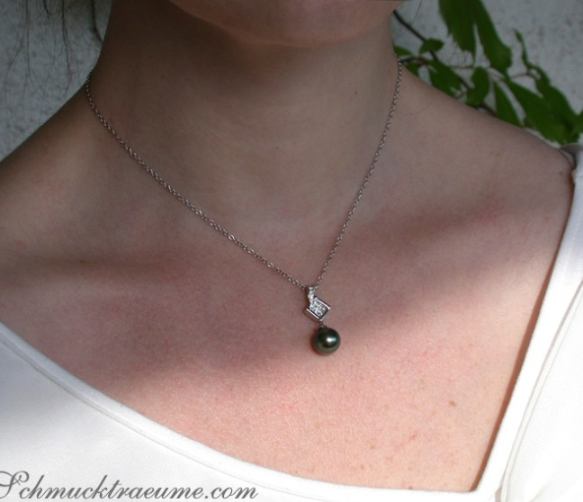 Tahitiperle Anhänger mit Diamanten