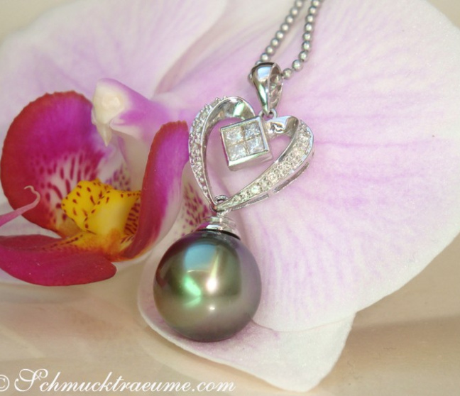 Tahitiperle Anhänger mit Diamanten
