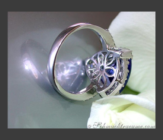 Tansanit Ring mit Brillanten