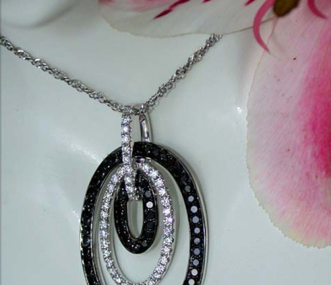 schwarze Diamanten Anhänger