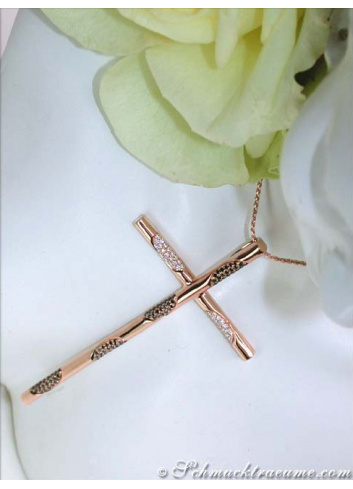 Diamanten Kreuz Anhänger in Roségold