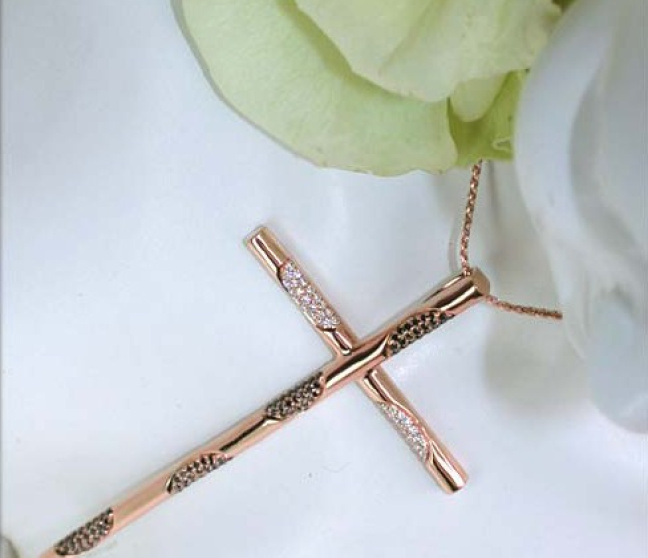 Diamanten Kreuz Anhänger in Roségold