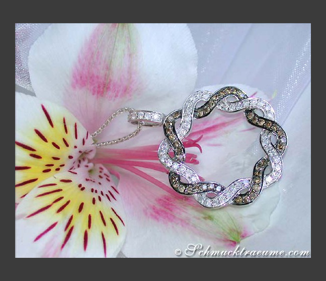 Kreis Anhänger mit braunen Diamanten