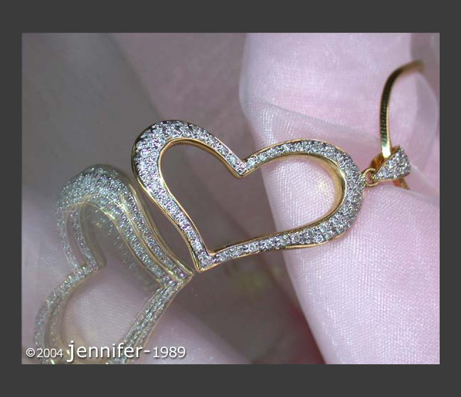 Herz Anhänger mit Diamanten in Gelbgold750
