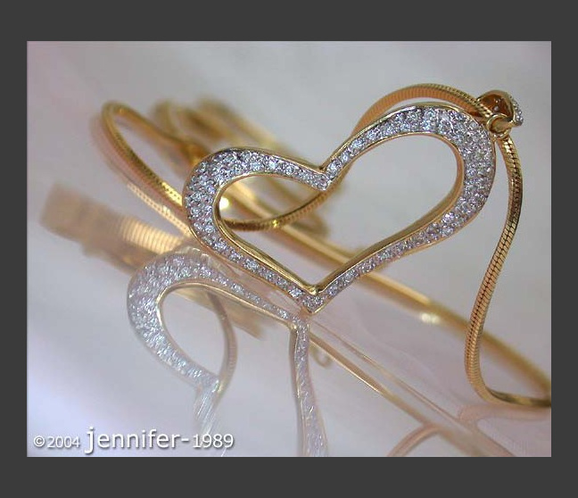 Herz Anhänger mit Diamanten in Gelbgold