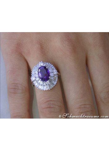 Superb Ceylon Sapphire Diamond Ring