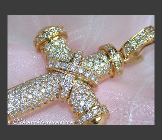 Brillanten Kreuz Anhänger in Gelbgold 750