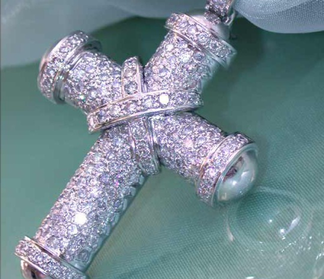 Brillanten Kreuz Anhänger in Weißgold 750