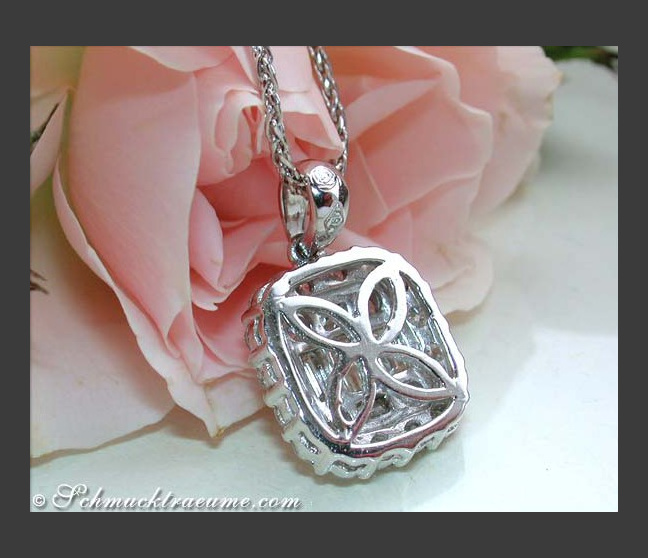 Brillanten Anhänger mit Baguette Diamanten
