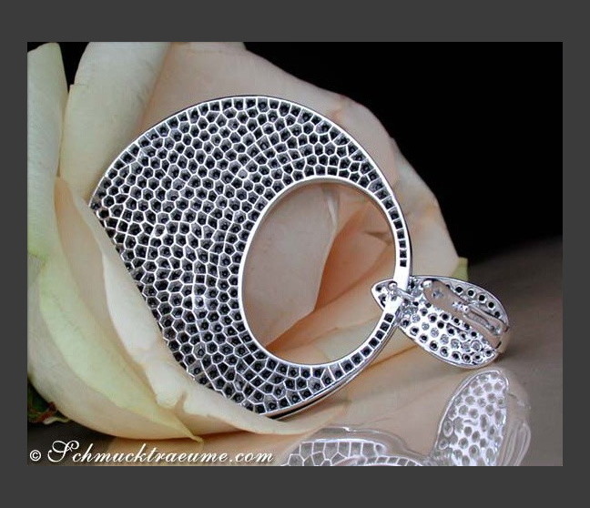 Anhänger mit schwarzen Diamanten & Brillanten