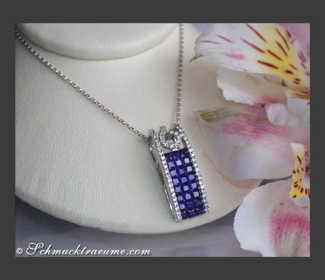 Saphir Anhänger mit Brillanten