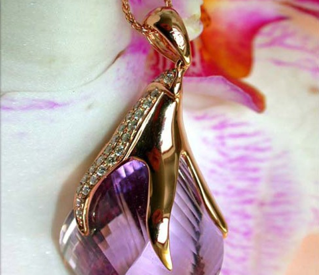 Amethyst Anhänger mit Brillanten in Roségold