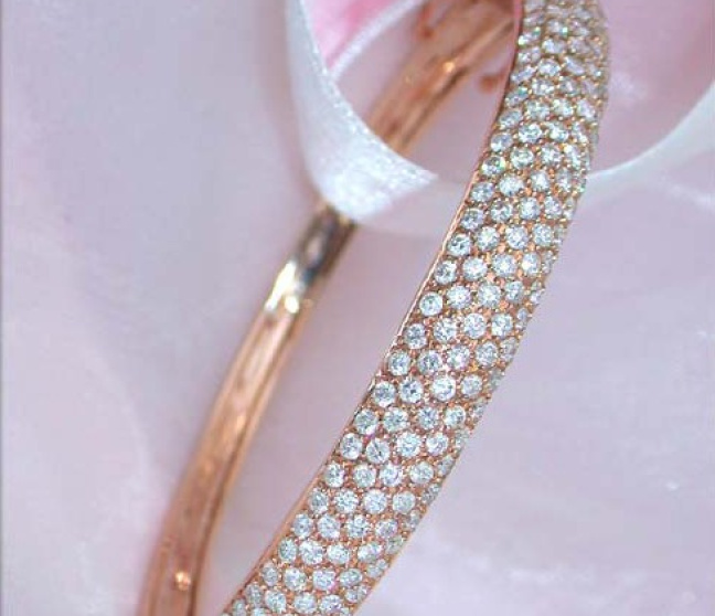 Brillanten Armreif in Roségold