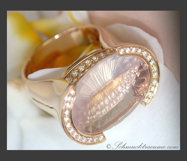 Rosenquarz Ring mit Diamanten