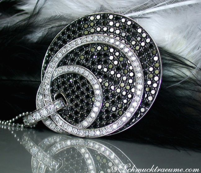 Brillanten & schwarze Diamanten Anhänger