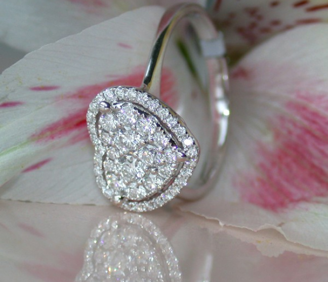 Herz Ring mit Brillanten