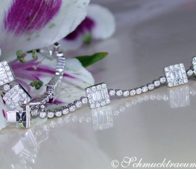Brillanten Armband mit Diamanten im Baguette-Schliff