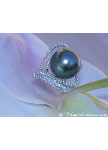 Magnificent Tahitian Pearl Diamond Heart Ring