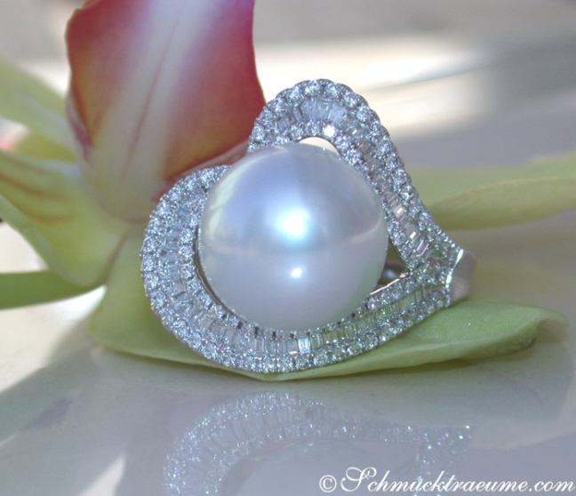 Südseeperle Ring mit Brillanten & Diamanten