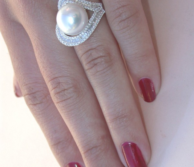 Südseeperle Ring mit Brillanten & Diamanten