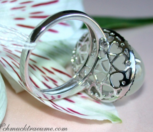 Mondstein Ring mit schwarzen Diamanten