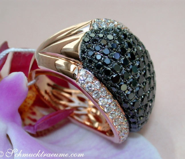 Ring mit schwarzen Brillanten in Roségold 750