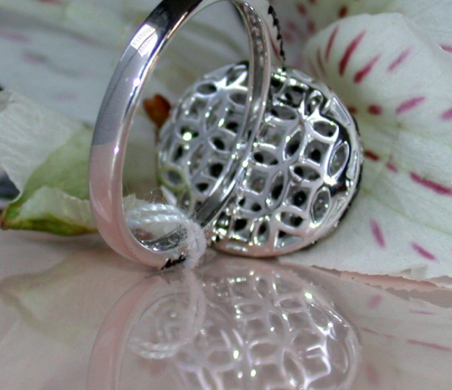 Brillanten Ring mit schwarzen Diamanten