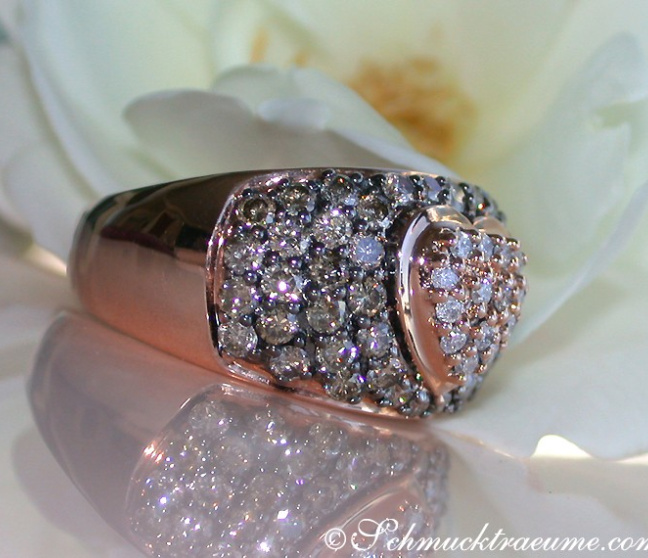 Herz Ring mit naturbraunen und weißen Brillanten