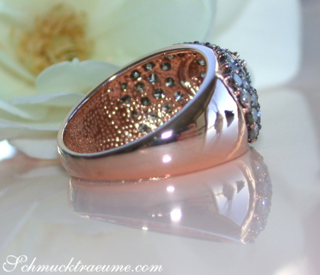 Herz Ring mit naturbraunen und weißen Brillanten