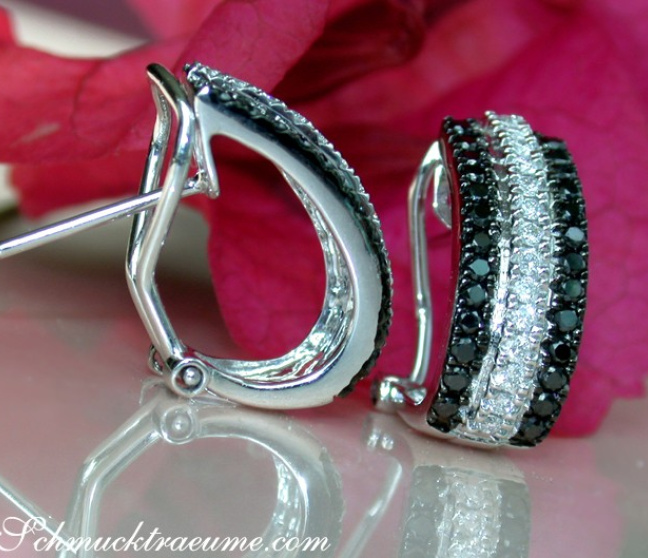 Ohrringe mit schwarzen Diamanten