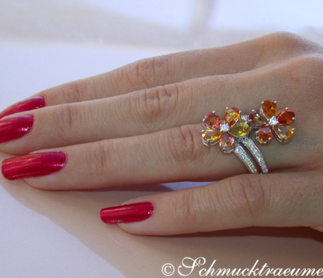 Doppel Blumen Ring mit Saphiren und Brillanten