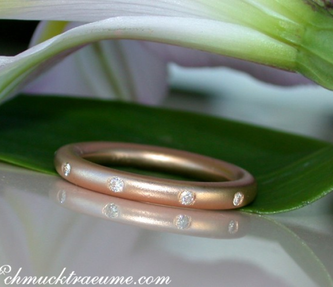 Brillanten Ring im Sternenhimmel Design