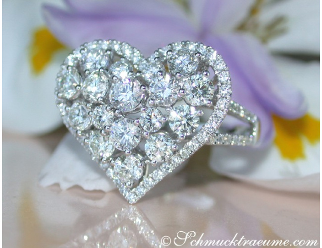 Exquisite Diamond Heart Ring
