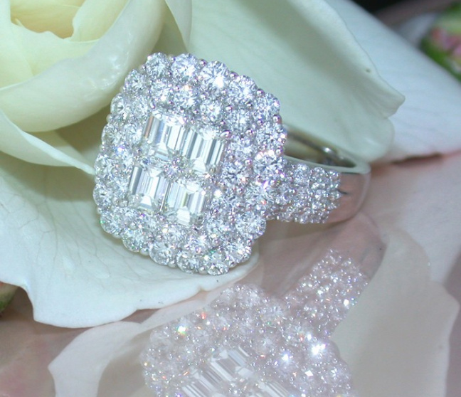 Brillanten Ring mit lupenreinen Diamanten