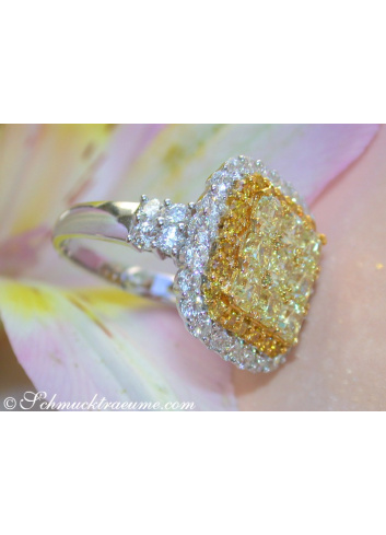 Exclusive Yellow & White Diamond Ring