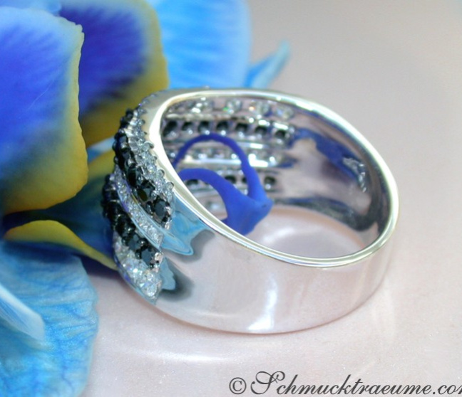 Breiter schwarze Diamanten Ring