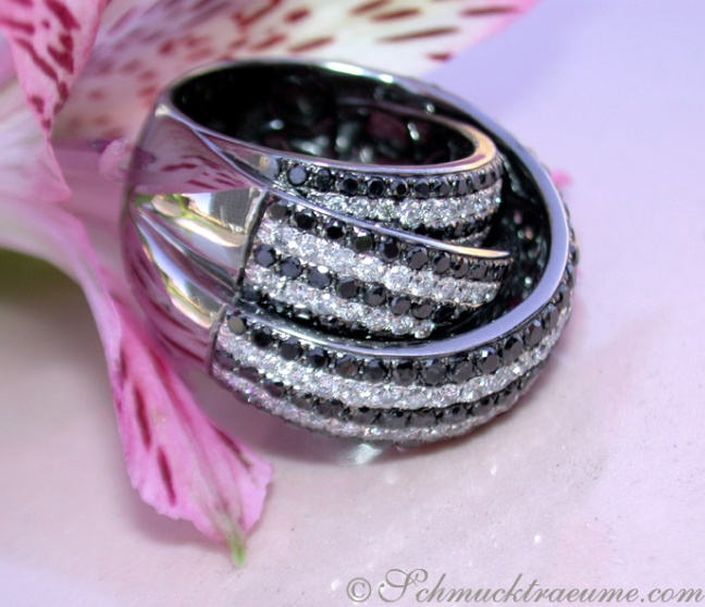 Schwarze Diamanten Ring