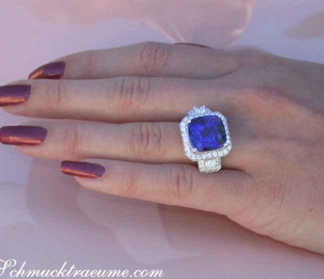 AAA Tansanit Ring mit Brillanten