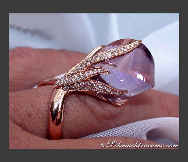 Fantastischer Amethyst Ring mit Brillanten in Roségold
